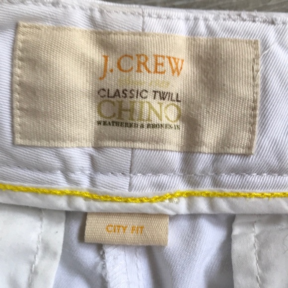 J crew classic twill CHINO white short size 2 - Picture 2 of 4